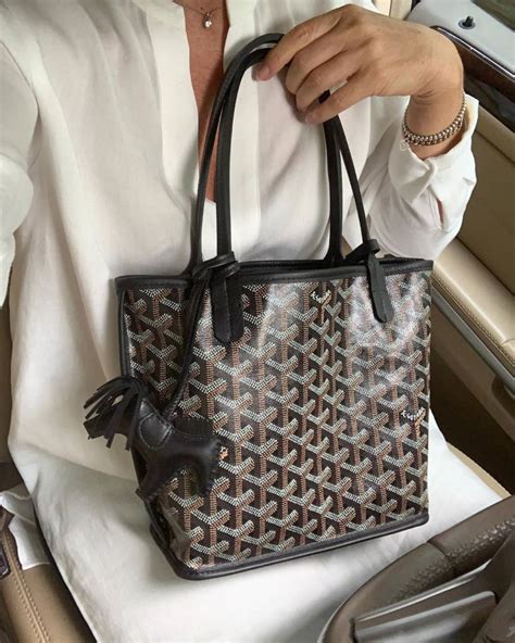 goyard bucket bag price|goyard anjou pm bag price.